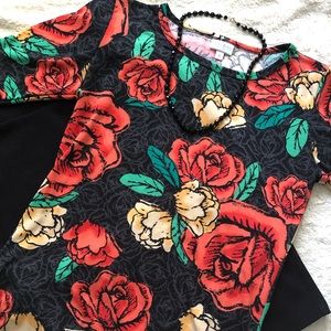 LuLaRoe 🌹Rose🌹 Top